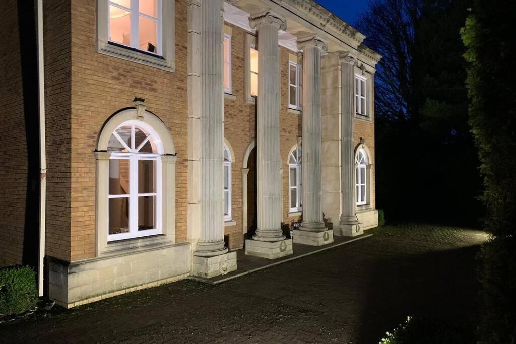 Old Park Villa Telford Exterior foto